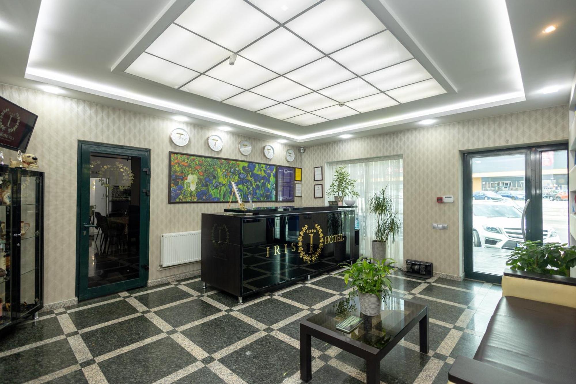 Iris Hotel Chişinău Extérieur photo