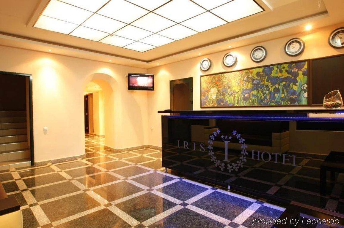 Iris Hotel Chişinău Extérieur photo